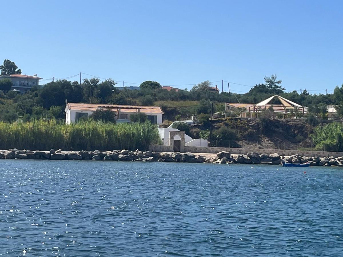 Apollonides Seafront Villa1 Aoede Lixouri Exterior photo