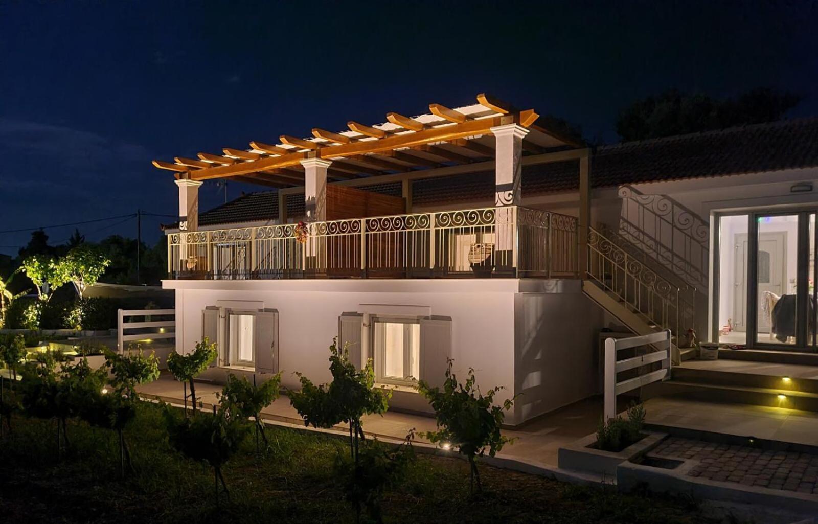 Apollonides Seafront Villa1 Aoede Lixouri Exterior photo